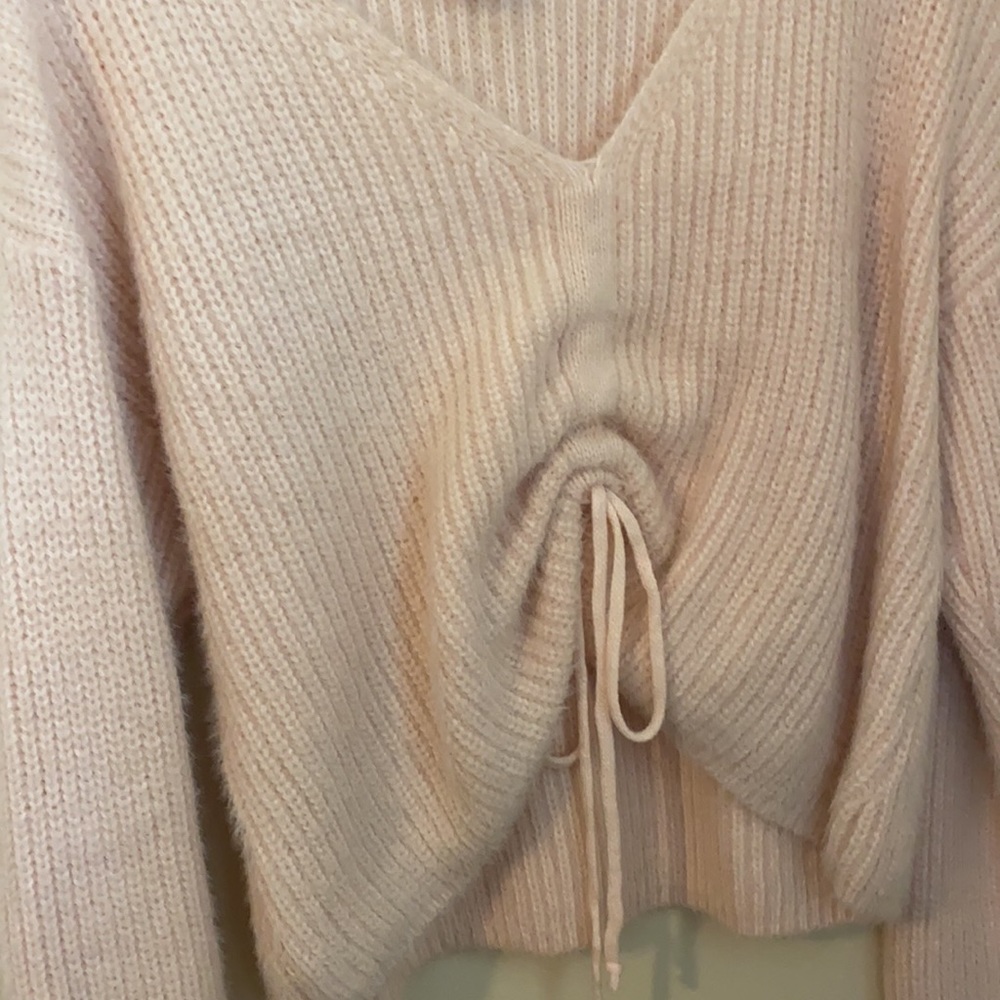 Pink sweater - Picture 2 of 3